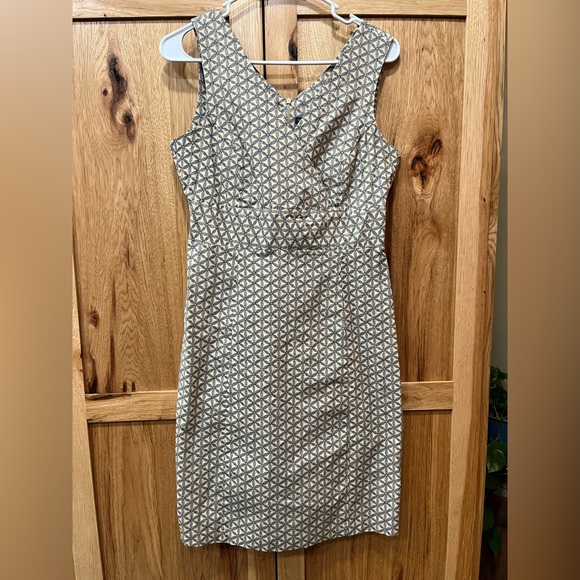 GAP Tan Black White Floral Abstract Print Fit Flare Mini Dress - Picture 1 of 5